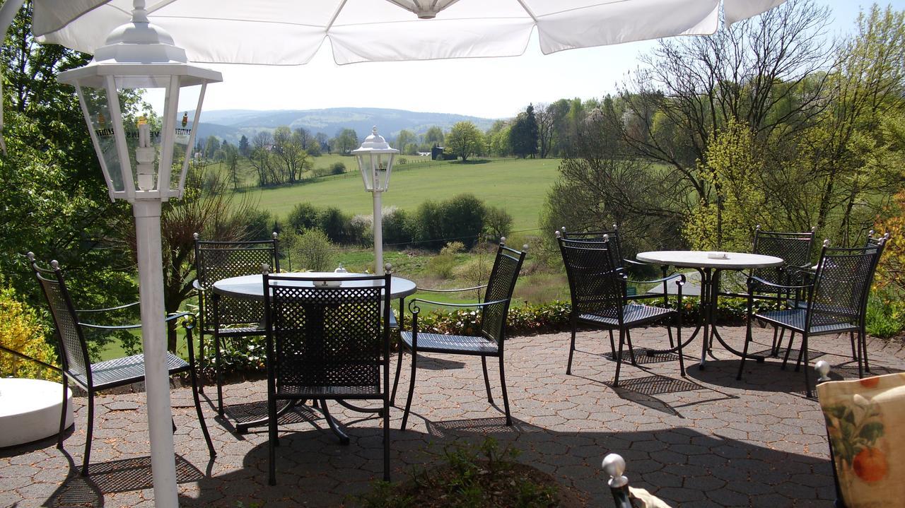 Waldhotel Klaholz Брилон Екстериор снимка