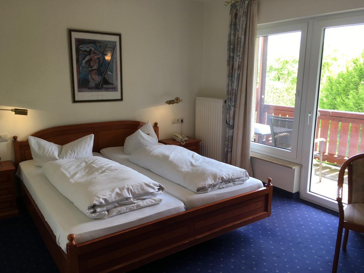 Waldhotel Klaholz Брилон Екстериор снимка