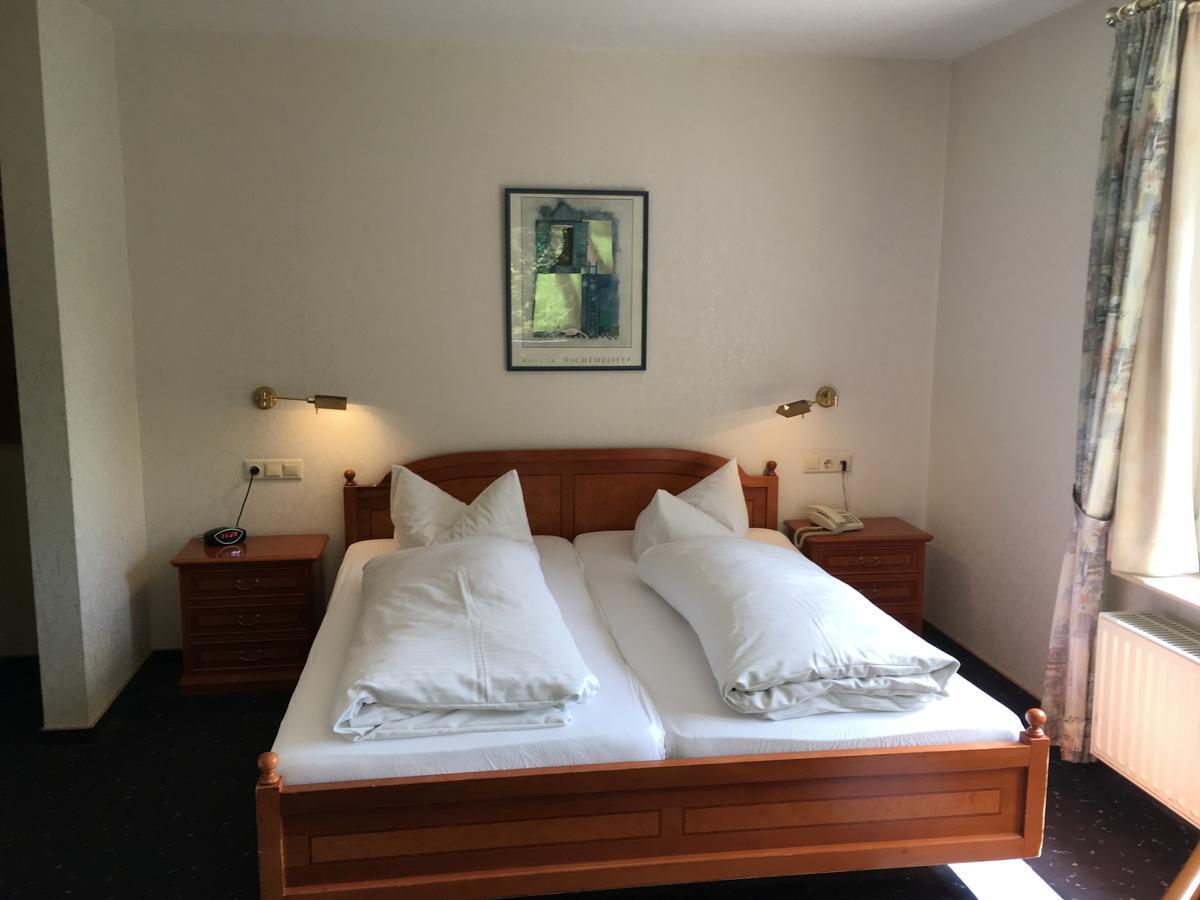 Waldhotel Klaholz Брилон Екстериор снимка